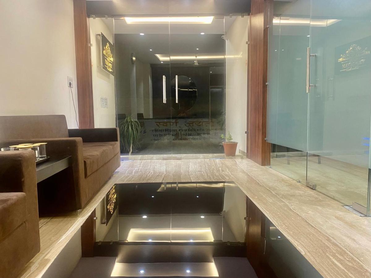 Hotel Vrindavan Palace Indore Exteriör bild